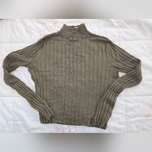 Ribbed Mock Neck Long Sleeve Top — Olive